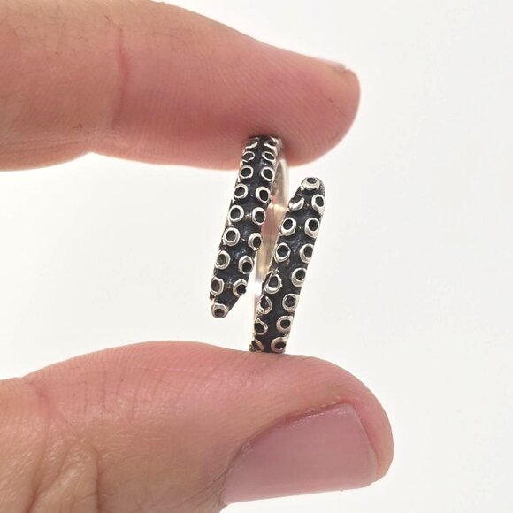 Sterling Silver 925 Octopus Tentacle Adjustable Ring Size 7 Nautical Kraken Used - Picture 2 of 8